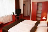 La habitación de Hotel Canada Budapest con aparcamiento gratuito y con excelente ubicación