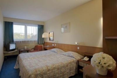 Habitación moderna con panorama de montaña Buda en el Hotel Flamenco en Budapest - Danubius Hotel Flamenco**** Budapest - El Park Hotel Flamenco está situado en la zona verde de Buda
