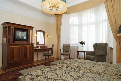 Hotel Gellert Budapest - con reservación online, cerca del centro de Budapest - Gellért Hotel**** Budapest - Hotel Termal en Budapest, Hotel Gellert tarifas especiales, Hungría