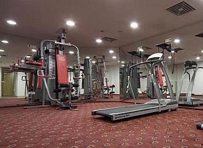 Hotel Golden Park Budapest, sala de fitness moderna en el hotel céntrico de 4 estrellas - Golden Park Hotel Budapest**** - Hotel al lado de la Estación del Este