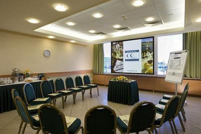 Sala de reuniones - hotel de 4 estrellas - Hotel Arena Budapest  - ✔️ Hotel Arena**** Budapest - Hotel wellness a precio favorable alrededor del Estadio Papp Laszlo