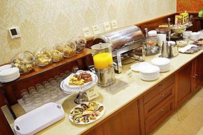 Desayuno buffet - Hotel Gold Wine & Dine Buda Budapest - ✔️ Gold Hotel**** Budapest - Budapest - hotel de 4 estrellas junto al Monte Gellert