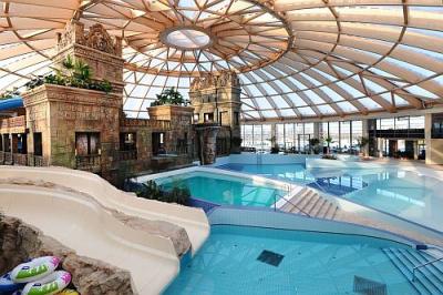 El parque acuático Aquaworld, uno de los más grandes de Europa, junto al Hotel Aquaworld Resort Budapest - ✔️ Aquaworld Resort Budapest**** - Parque acuático en Budapest