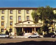 El Hotel Ventura Budapest está situado en Buda