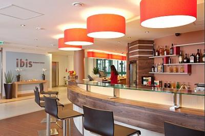 Recepción del Ibis Budapest Centrum Hotel Ibis - ✔️ Hotel Ibis Budapest Centrum*** - Ibis Centro Budapest, en el Boulevar cercano al centro de Budapest