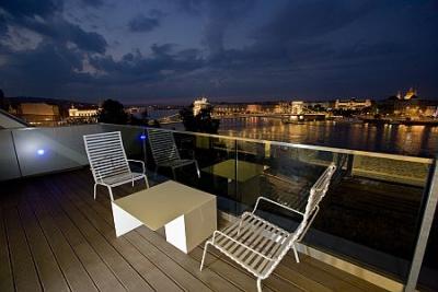 Panorama fenomenal sobre el Danubio - Hotel Lanchid 19 - suite con terraza - design hotel Budapest - Lánchíd 19 Hotel**** Budapest - design hotel Budapest