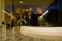 Suite con panorama al Danubio en el Hotel Lanchid 19 - vista sobre el Puente de Cadenas y Pest, design hoteles en Budapest - Lanchid 19